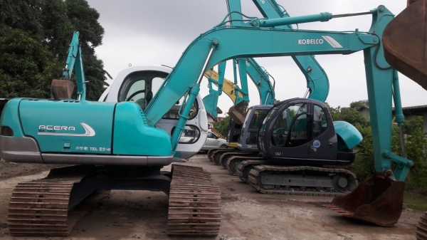 ขายKOBELCO SK120-2  เก่าญี่ปุ่นแท้...แทรคใหญ่...เครื่องปั๊มดี...พร้อมใช้...สนใจโทร  089-3818694...ดวงนภา