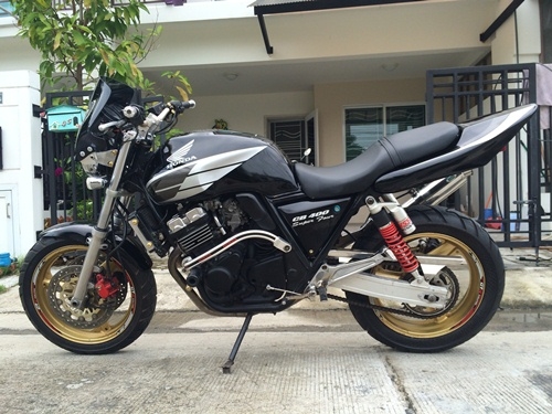 ขาย cb400 ปี 93 สวยๆ เอกสาร สรรพสามิต 52000