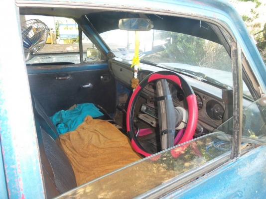 ขายรถ DATSAN ทะเบียนขาดปี 61