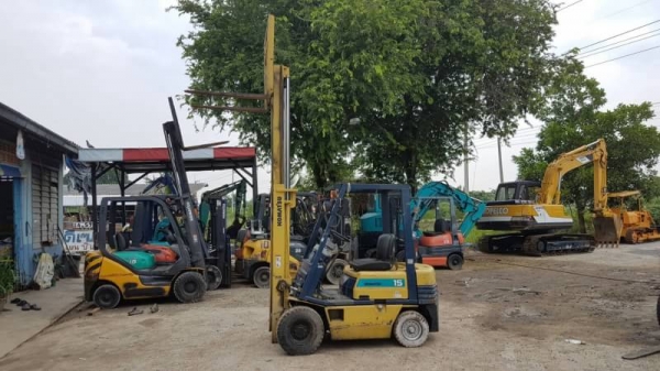 ขายด่วนรถยกKOMATSU FG15-15 ยก1.5ตันเสาสูง3เมตรรถนอกนำเข้ายังไม่เคยใช้งานในเมืองไทยเลย=รุ่นใหม่ขายถูกๆๆ