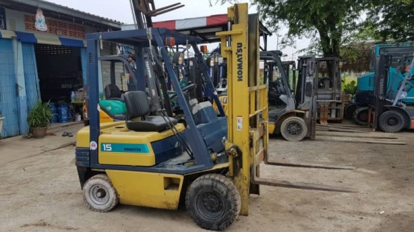 ขายด่วนรถยกKOMATSU FG15-15 ยก1.5ตันเสาสูง3เมตรรถนอกนำเข้ายังไม่เคยใช้งานในเมืองไทยเลย=รุ่นใหม่ขายถูกๆๆ
