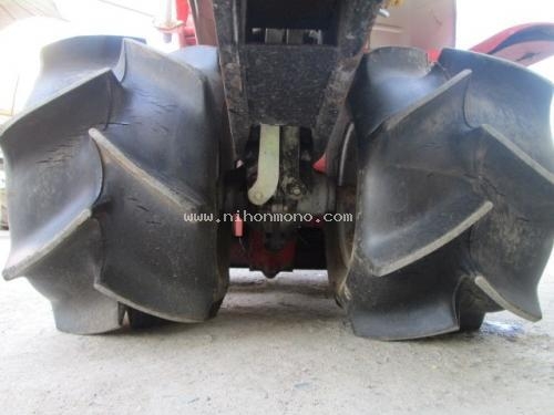 มองหา รถเกี่ยวข้าวเดินตาม รหัสสินค้า : 80904370 ยี่ห้อ : MITSUBISHI รุ่น : MB550