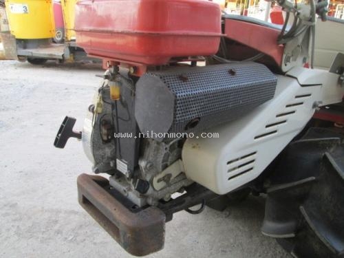 มองหา รถเกี่ยวข้าวเดินตาม รหัสสินค้า : 80904370 ยี่ห้อ : MITSUBISHI รุ่น : MB550