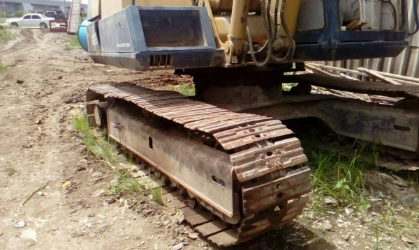 ขาย Komatsu Pc120-3สภาพสวยพร้อมใช้ ต่อคุณอ๊อฟพิจิตร086-737-9991 ขาย Komatsu Pc120-3สภาพสวยพร้อมใช้ ต่อคุณอ๊อฟพิจิตร086-737-9991