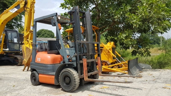 ขายด่วนรถยก TOYOTA 6FG15ยก1.5ตันเสาสูง3เมตรยางตันหน้าหลังรถนอกนำเข้ายังไม่เคยใช้งานในเมืองไทยเลย=รุ่นใหม่ขายถูกๆๆ