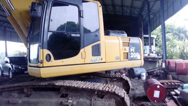 ขาย Komatsu Pc200-8 11xxxh สภาพสวยพร้อมใช้ ต่อคุณอ๊อฟพิจิตร086-737-9991