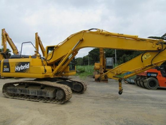 KOMATSU PC 200- 8N1