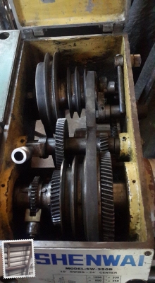 เครื่องกลึง 4 ฟุต ไต้หวัน 2 เพลา สภาพใช้งาน 0814583376 เอก ปทุมครับ เครื่องกลึง 4 ฟุต ไต้หวัน 2 เพลา สภาพใช้งาน 0814583376 เอก ปทุมครับ