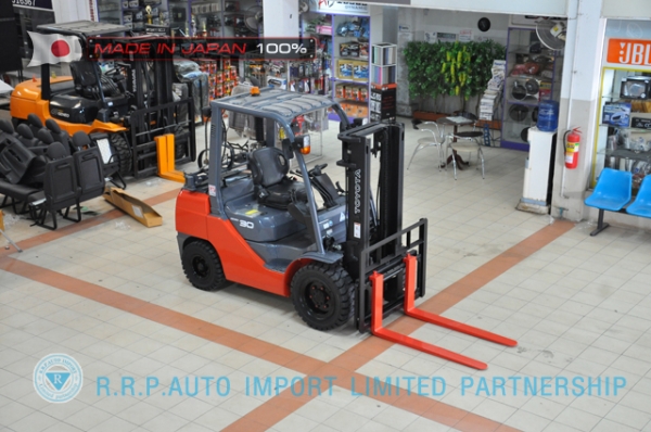 รถโฟล์คลิฟท์พร้อมขาย TOYOTA รุ่น 8FG30-31249  ราคา 435,000 บาท นำเข้าจากประเทศญี่ปุ่น 100\% ไม่เคยใช้งานในไทย