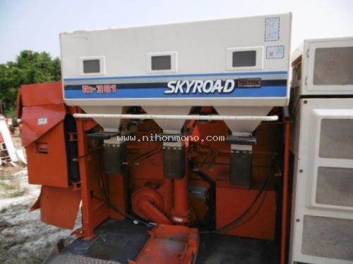 สนใจของมือสองนำเข้าจากญี่ปุ่น รถเกี่ยวข้าวนั่งขับ รหัสสินค้า : 80903669 ยี่ห้อ : KUBOTA รุ่น : R1-301 สนใจของมือสองนำเข้าจากญี่ปุ่น รถเกี่ยวข้าวนั่งขับ รหัสสินค้า : 80903669 ยี่ห้อ : KUBOTA รุ่น : R1-301