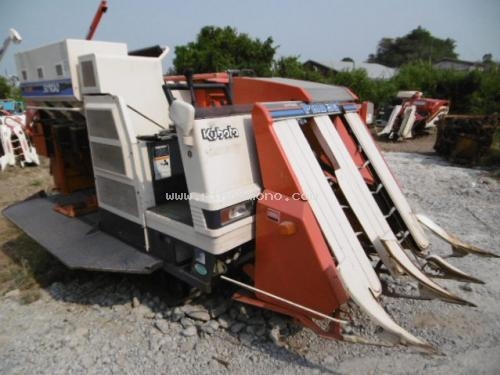 สนใจของมือสองนำเข้าจากญี่ปุ่น รถเกี่ยวข้าวนั่งขับ รหัสสินค้า : 80903669 ยี่ห้อ : KUBOTA รุ่น : R1-301 สนใจของมือสองนำเข้าจากญี่ปุ่น รถเกี่ยวข้าวนั่งขับ รหัสสินค้า : 80903669 ยี่ห้อ : KUBOTA รุ่น : R1-301