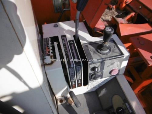 มองหารถมือสองนำเข้าจากญี่ปุ่น รถเกี่ยวข้าวนั่งขับ รหัสสินค้า : 80903552 ยี่ห้อ : KUBOTA รุ่น : SR35G มองหารถมือสองนำเข้าจากญี่ปุ่น รถเกี่ยวข้าวนั่งขับ รหัสสินค้า : 80903552 ยี่ห้อ : KUBOTA รุ่น : SR35G