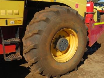 รถบด เปลือกหนาม CA602PD เก่ง เครื่องจักรนำเข้า 0859049669