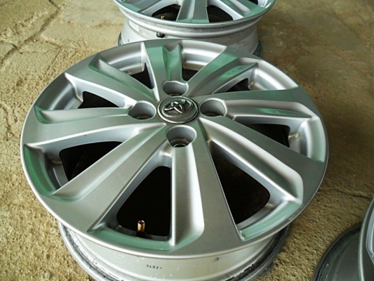 แม็กเก๋งขอบ15แท้ๆ 4รู100 สภาพใหม่ๆกริ๊บๆ (4วง4,800)มากับรถรุนใหม่ปี59