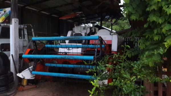 ขาย DC 60 พลัส ปี53 พร้อมใช้งาน เอกสารเล่มทะเบียนพร้อมโอน 235000. ต่อรอง 0928621172