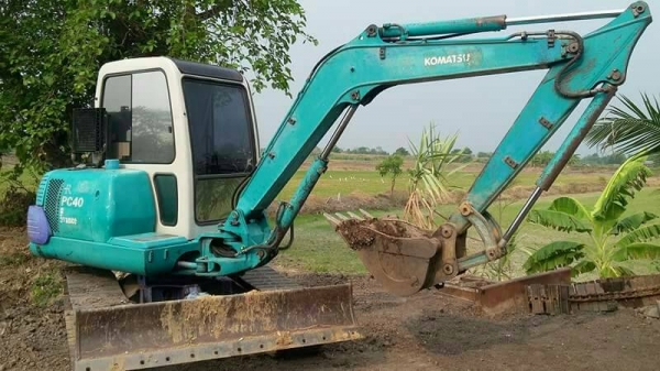 ขออนุญาตขายpc40-7เอกสารใบชื้อขายเก๋งแอร์สภาพสวยพร้อมใช้งานราคา450000บาทสนใจติดต่อช่างดำ0853224877-0988930465ครับผม