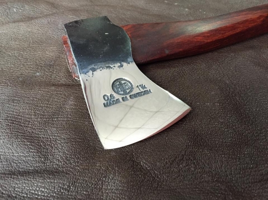 ขายขวานเสือแต่งหัว 1 1/4ปอน HULT'S CELEBRATED AXES. MADE IN SWEDEN.