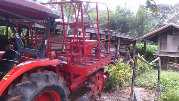 ขายเครื่องปลูกอ้อยร่องคู่