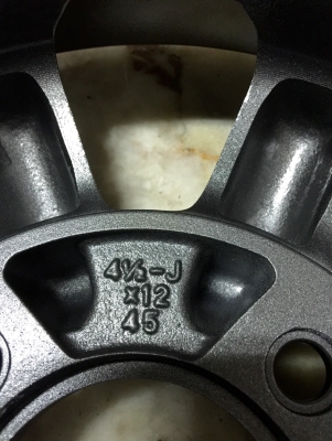 ขายแม็กซ์กล้วย BR 12" 4 รู 110 กว้าง 4.5" ET45 ญี่ปุ่นแท้