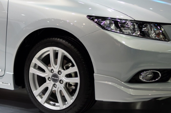 ล้อแม็ก Honda Civic FB Modulo ขอบ17" รุ่พร้อมยาง 225/45R17 ล้อแม็ก Honda Civic FB Modulo ขอบ17" รุ่พร้อมยาง 225/45R17