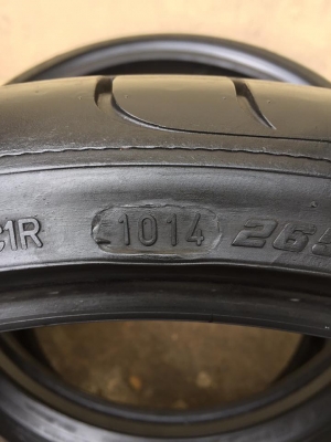 ขายยาง GOODYEAR EAGLE F1 235-35-19,265-30-19 ปี14 ดอกสวยจัด ชุดละ 10,500 บาท