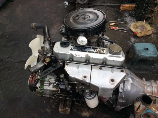 เครื่องยนต์ นิสสัน TD 25. เครื่องสวยๆ ไม่มีไอ เกีร์ยดี รับประกัน