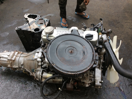 เครื่องยนต์ นิสสัน TD 25. เครื่องสวยๆ ไม่มีไอ เกีร์ยดี รับประกัน เครื่องยนต์ นิสสัน TD 25. เครื่องสวยๆ ไม่มีไอ เกีร์ยดี รับประกัน