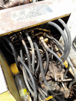 ขายโคมัสสุ120-5 ตัวเดินใหญ่รุ่นพิเศษ เฟรมหนา รำทำงานไว เครื่องเดิมปั้มเดิม