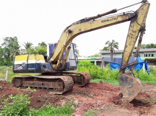 ขายโคมัสสุ120-5 ตัวเดินใหญ่รุ่นพิเศษ เฟรมหนา รำทำงานไว เครื่องเดิมปั้มเดิม