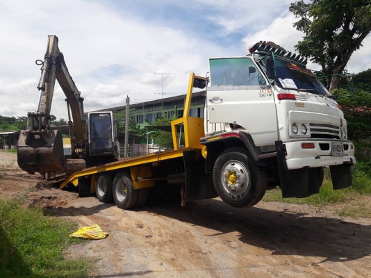 ขายโคมัสสุ120-5 ตัวเดินใหญ่รุ่นพิเศษ เฟรมหนา รำทำงานไว เครื่องเดิมปั้มเดิม