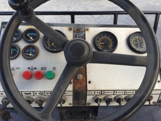 ขายรถบด17ตันDYNAPACรุ่นCC501นำเข้าจากญี่ปุ่น ไม่เคยใช้งานในไทย มีเอกสารพร้อมหน้าเหล็กหลังเหล็ก  บดอัดสั่นสเทือนได้ทั้ง2ล้อ เอวออ่น  เครื่องยนต์ดีเซล6สูบ สภาพดีพร้อมใช้งานมีให้เลือกหลายคันหลายขนาด