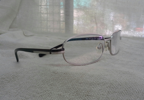 แว่นสายตายาวแบรนด์เนมหรูอิตาลี  Original PRADA handmade in Japan  ค่าสายตา +150  บิ๊กไซซ์!