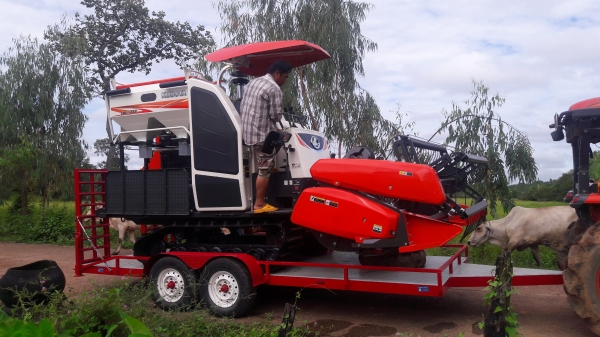 ขายเทรลเลอร์ลากรถเกี่ยวข้าวคูโบต้าDC70ของใหม่