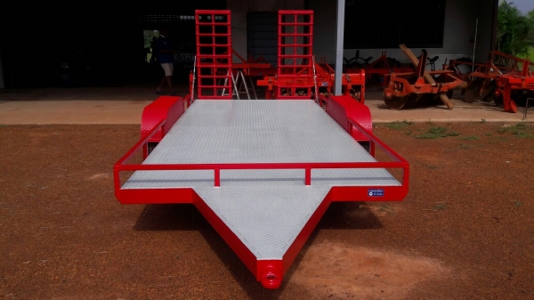 ขายเทรลเลอร์ลากรถเกี่ยวข้าวคูโบต้าDC70ของใหม่