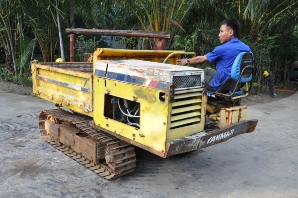 ขายรถบรรทุกดั้มเปอร์YANMAR C25S ตีนตะขาบแทรคเหล็กสวย สวยเดิมจากญี่ปุ่นยังไม่เคยใช้ในไทย 125,000เท่าน
