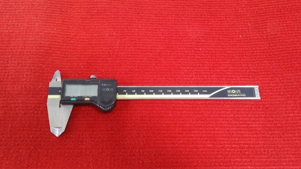 เวอร์เนีย ABSOLUTE DIGIMATIC เก่าญี่ปุ่น สภาพสวย ใช้งานง่าย