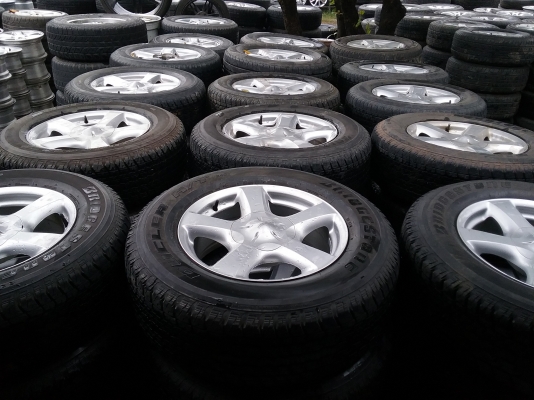 แม็กพร้อมยางวีคอส17"จัดเหมา20ชุด แม็กพร้อมยางวีคอส17"จัดเหมา20ชุด