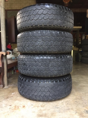 ขายล้อแม็กพร้อมยาง ขอบ15 ชุดละ 5,000 บาท