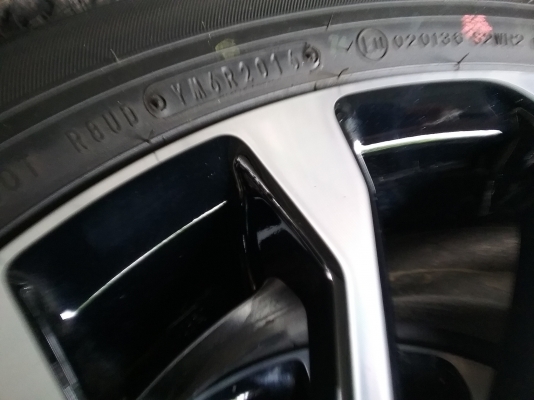 แม็กพร้อมยางป้าแดงซีวิคตัวท๊อปขอบ16 215/55/R16 แม็กพร้อมยางป้าแดงซีวิคตัวท๊อปขอบ16 215/55/R16