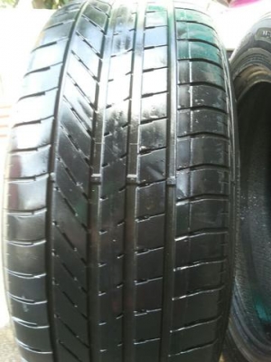 ขายยางรันแฟ๊ต 225-55-r17 คู่นึง ขายยางรันแฟ๊ต 225-55-r17 คู่นึง