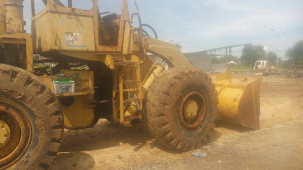 ขายรถตักล้อยาง เอวอ่อน ราคา350,000 สนใจโทร 090-8588220คุณนะ 093-3258446คุณบิว หรือเข้าดูสินค้าอื่นๆได้ที่ www.narong2truck.com หรือ www.truck.in.th/498 หรือเพจFacebook ณรงค์ ซื้อขายรถมือสอง (เว็บไซต์ส่วนตัว) หรือFacebook คุณนะ รถบรรทุก