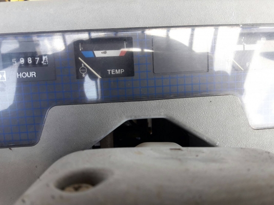 ขายรถยก KOMATSU FG20-11 เครื่องเบนซิน เสาสูง 4 เมตร ยกได้ 2 ตัน ยางตันหน้าหลัง เกียร์ธรรมดา รถนอกนำเข้า ติดต่อ 098-7962549 ขายรถยก KOMATSU FG20-11 เครื่องเบนซิน เสาสูง 4 เมตร ยกได้ 2 ตัน ยางตันหน้าหลัง เกียร์ธรรมดา รถนอกนำเข้า ติดต่อ 098-7962549