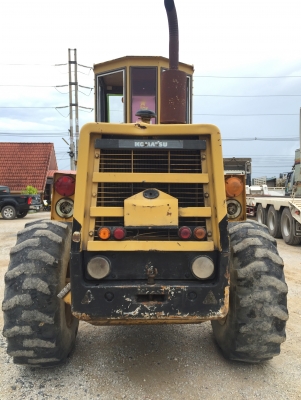 รถตัก KOMATSU 510. สนใจติดต่อ 081 - 6079515