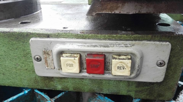 ** SOLD ** เครื่องลับมีดญี่ปุ่น Made in JAPAN ช่วงชักยาว 17" สภาพเงาๆลงตู้สดนอกมาเทสได้