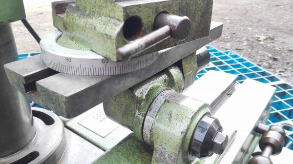 ** SOLD ** เครื่องลับมีดญี่ปุ่น Made in JAPAN ช่วงชักยาว 17" สภาพเงาๆลงตู้สดนอกมาเทสได้