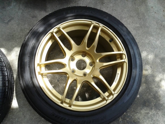 ขอบ17นิ้ว5รู114 น.8ล.9 พร้อมยาง สวยๆ 4 ล้อ ราคา 8900 บาท