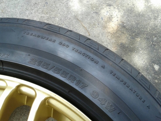 ขอบ17นิ้ว5รู114 น.8ล.9 พร้อมยาง สวยๆ 4 ล้อ ราคา 8900 บาท