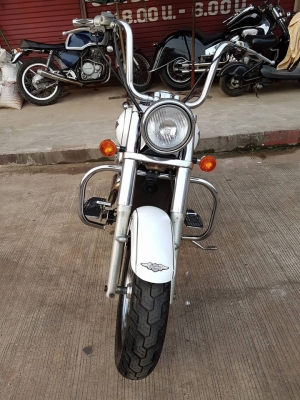 ขายแลกเทิร์นคับ KAWASAKI VULCAN400 CLASSIC ปี1999 อินวอยส์สรรพสามิตร โครเมี่ยมเงา สีสวยๆ ท่อแต่ง แฮนโหน ยางเต็ม ราคา 75500 บาท ส่งได้ทั่วไทยคับ สนใจติดต่อ 081-0578282 FACEBOOK ชาญณรงค์ ป๊อป ชัยอมฤต ไอดีไลน์ POPBIGBIKESAKON คับ สนใจรถสวย ถูก ดี ต้อง POP BI
