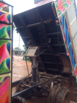 ขายรถอีแต๋นหกล้อดั้ม