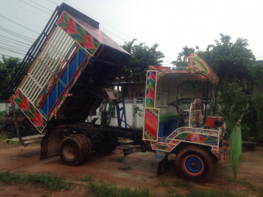 ขายรถอีแต๋นหกล้อดั้ม